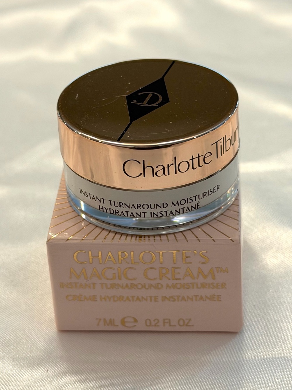 Charlotte Tilbury Charlotte’s Magic Cream 7 ml/0.2 oz Travel Size Moisturizer